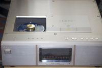 Sony SCD 777es open